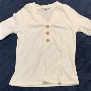 Women’s white short sleeved tunic